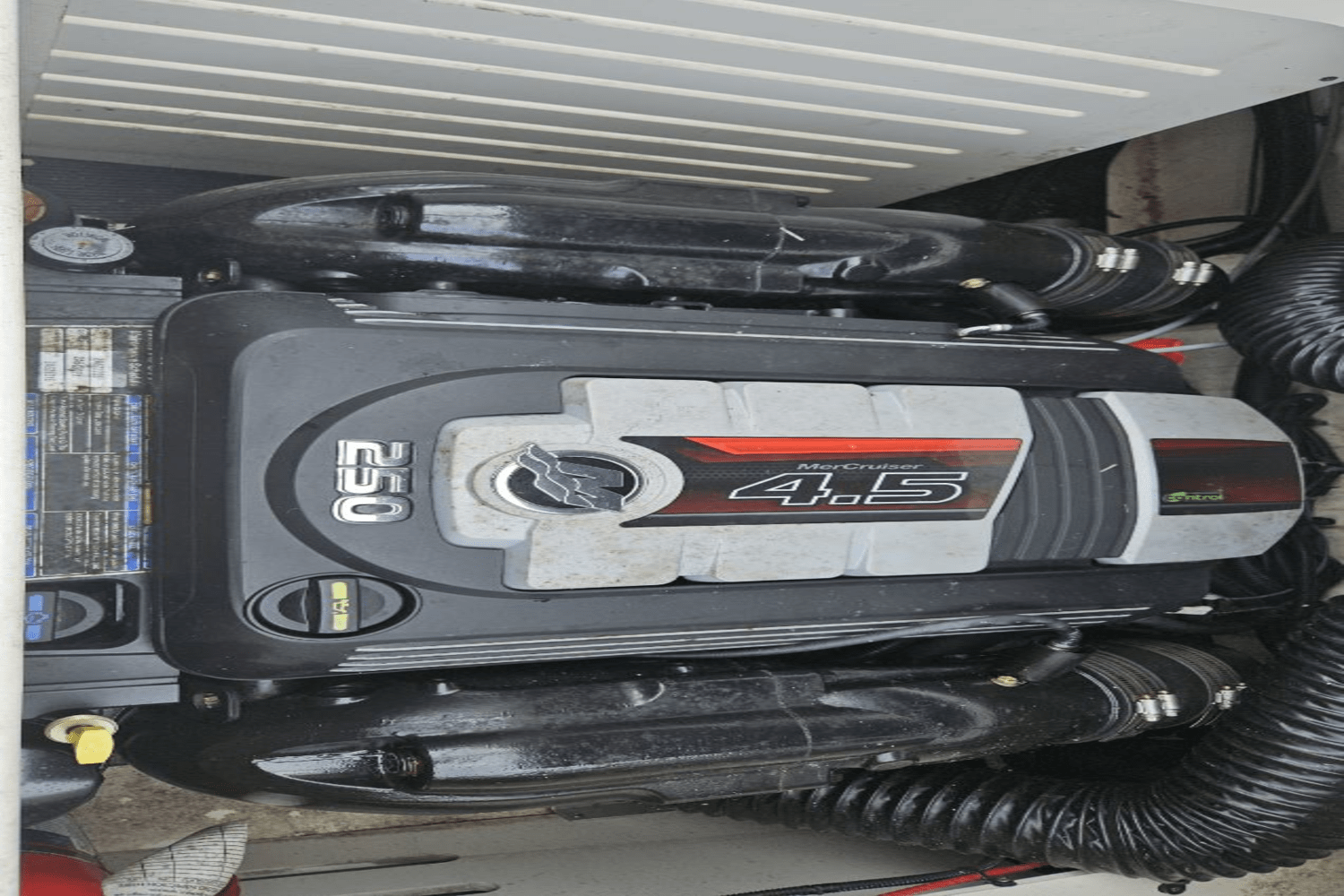 Slide: The Image of Sea Ray 21 SPX 2020 - 19