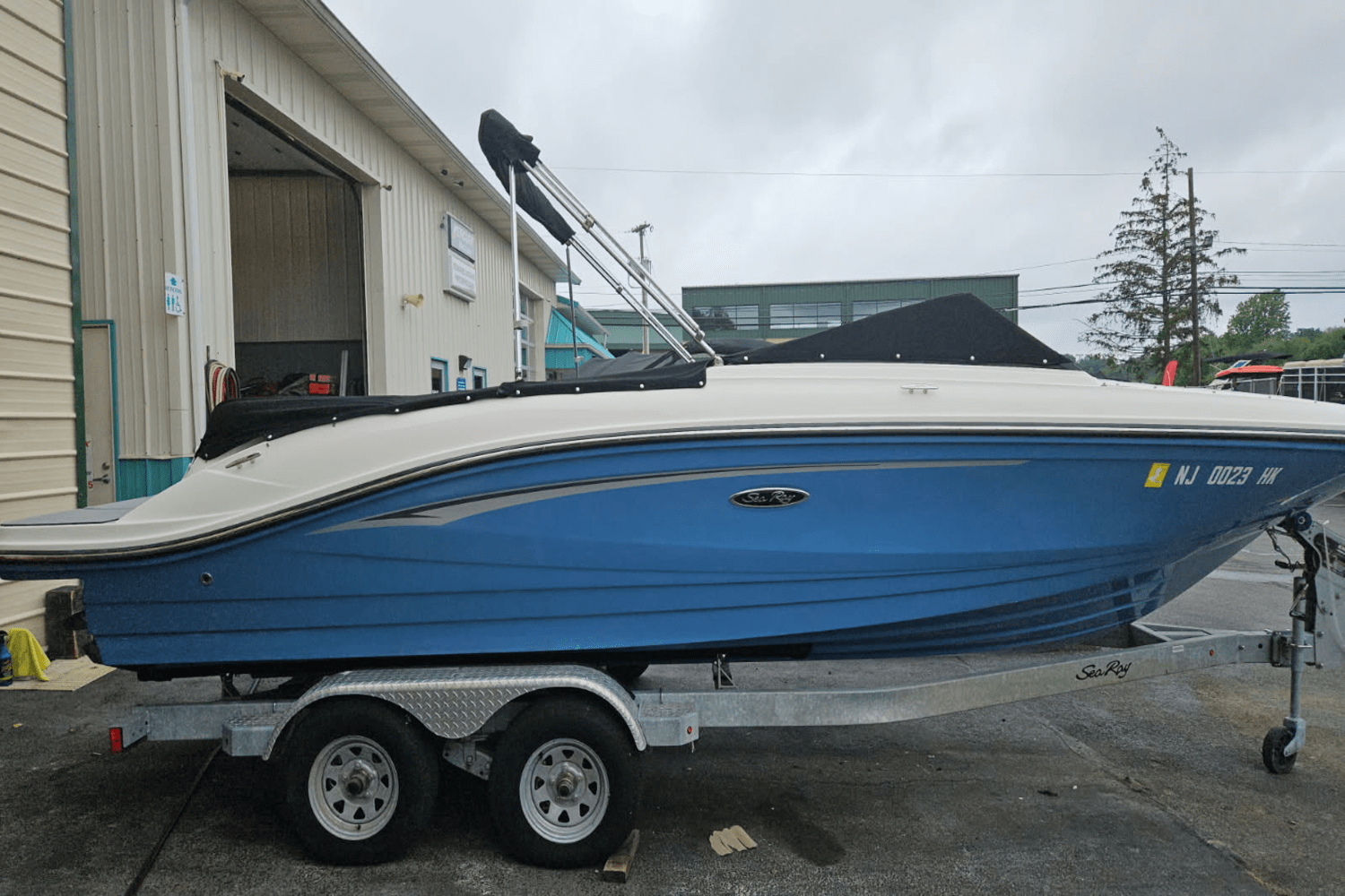 Slide: The Image of Sea Ray 21 SPX 2020 - 2