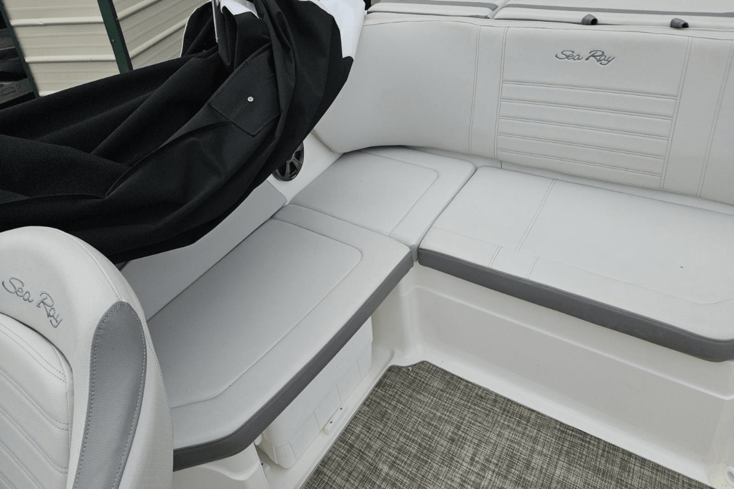 Slide: The Image of Sea Ray 21 SPX 2020 - 8