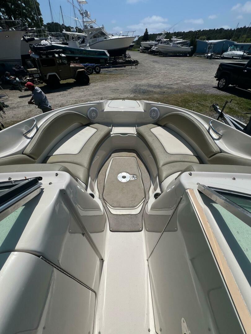 Slide: The Image of Sea Ray 220 Bowrider 2006 - 4355329