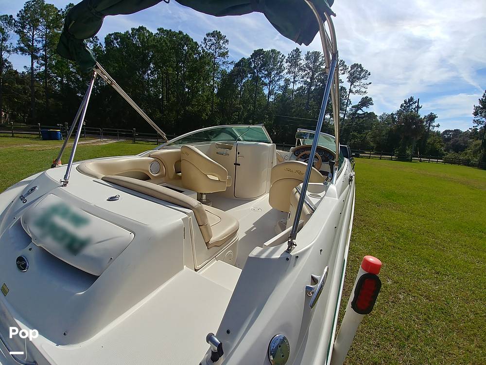 Slide: The Image of Sea Ray 220 Sundeck 2002 - 13337586