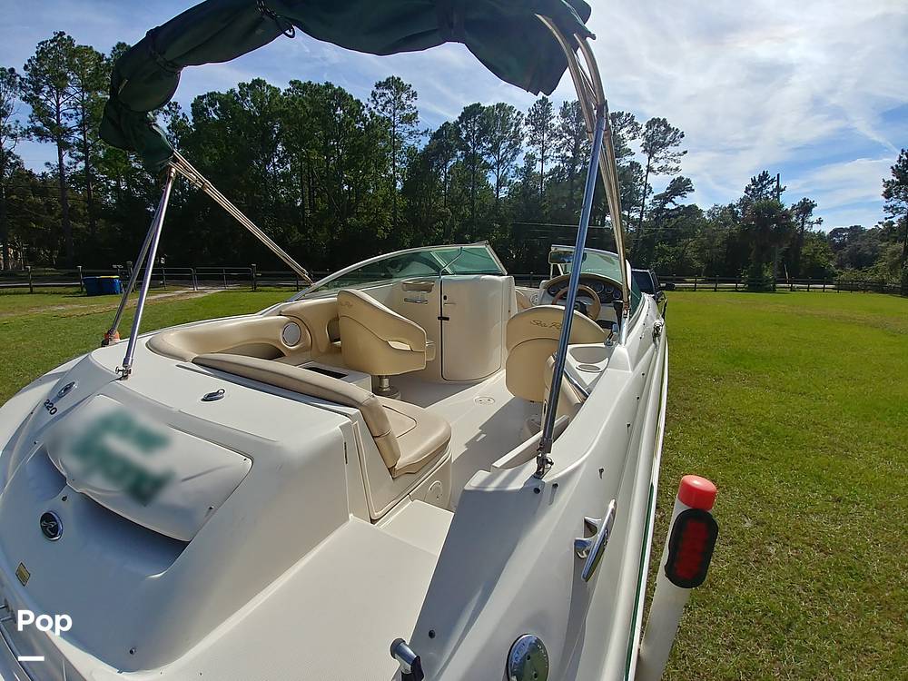 Slide: The Image of Sea Ray 220 Sundeck 2002 - 13337587