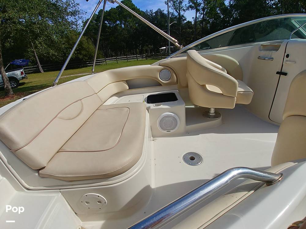 Slide: The Image of Sea Ray 220 Sundeck 2002 - 13337588