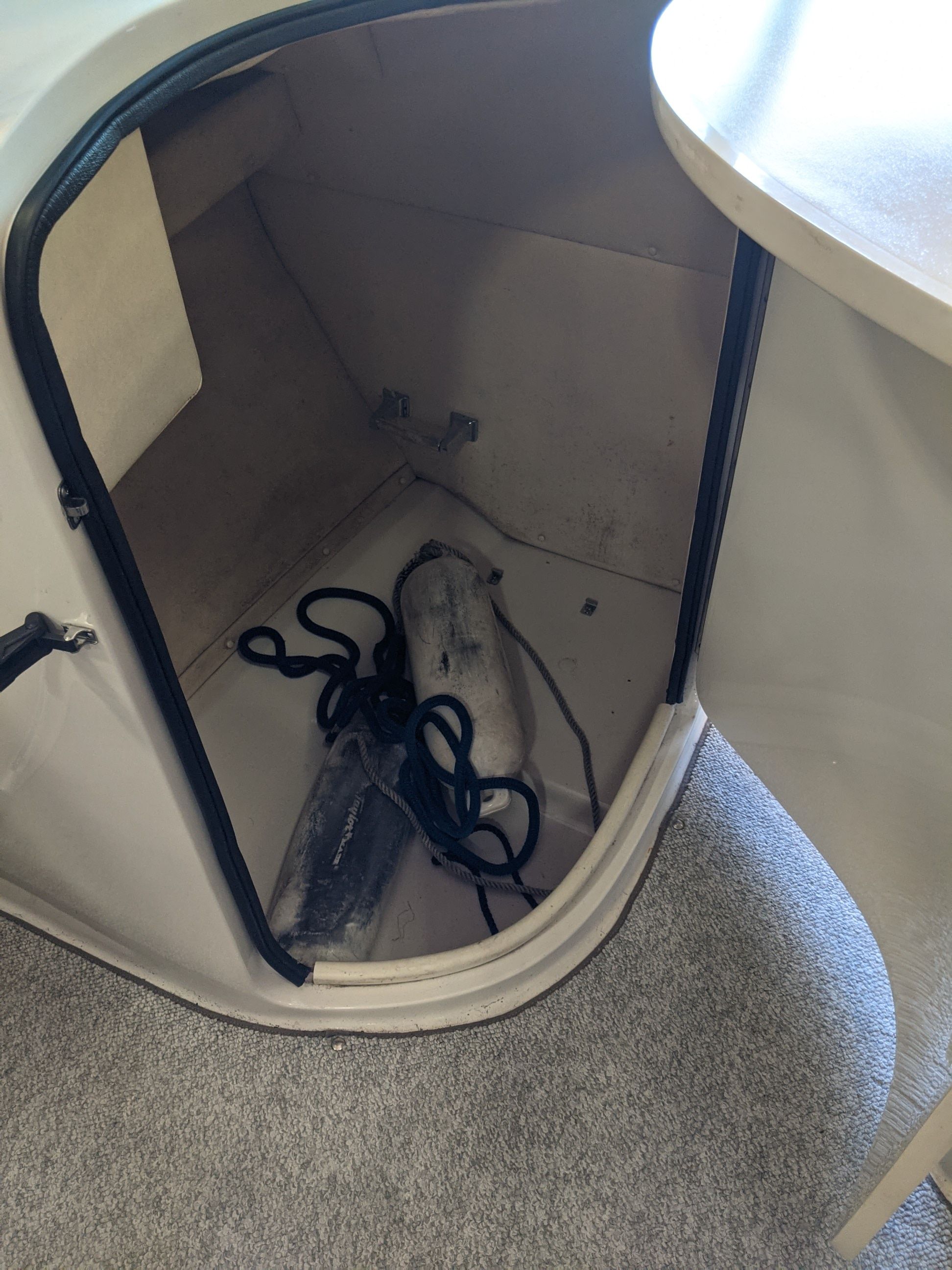 Slide: The Image of Sea Ray 220 SUNDECK 2002 - 18