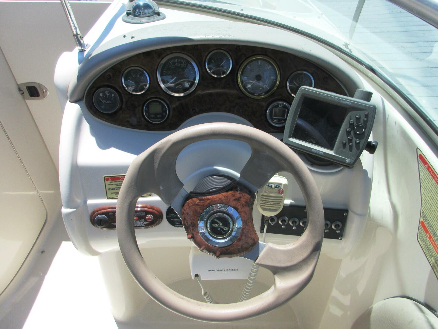 Slide: The Image of Sea Ray 220 Sundeck 2003 - 3730937