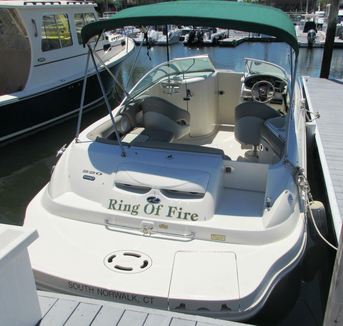 Slide: The Image of Sea Ray 220 Sundeck 2003 - 3730942