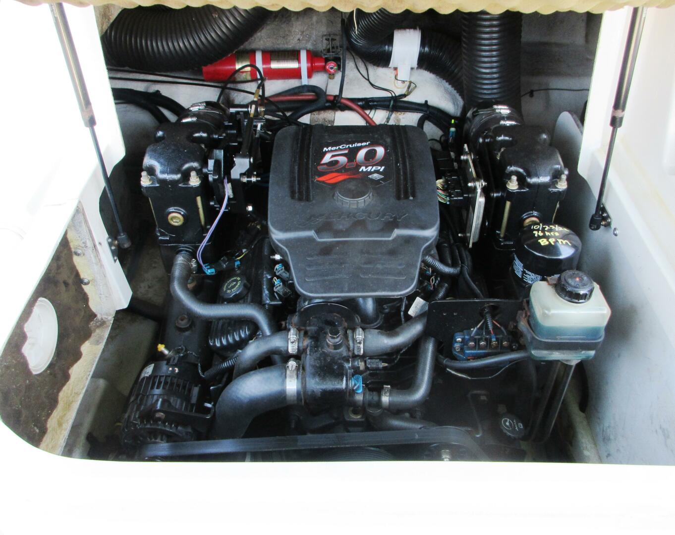 Slide: The Image of Sea Ray 220 Sundeck 2003 - 3730956