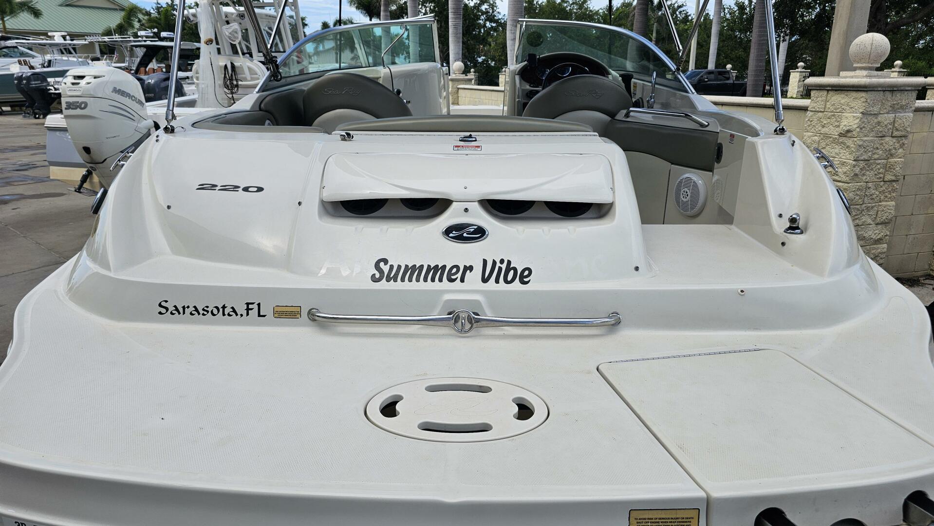 Slide: The Image of Sea Ray 220 Sun Deck 2005 - 5439230