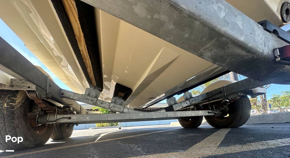 Slide: The Image of Sea Ray 220 Sundeck 2010 - 15217340
