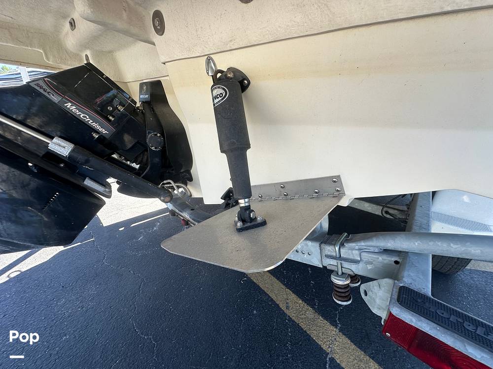 Slide: The Image of Sea Ray 220 Sundeck 2010 - 15217343