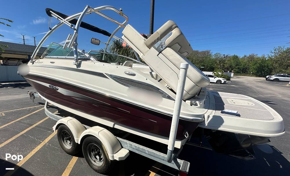 Slide: The Image of Sea Ray 220 Sundeck 2010 - 15217344