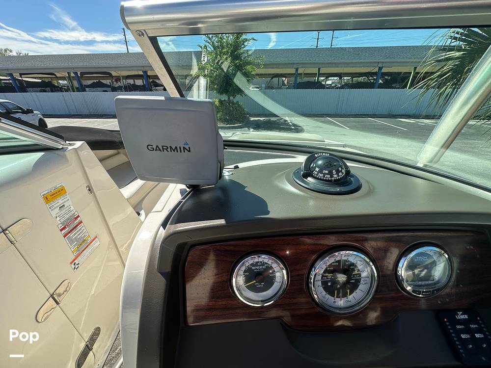 Slide: The Image of Sea Ray 220 Sundeck 2010 - 15217360