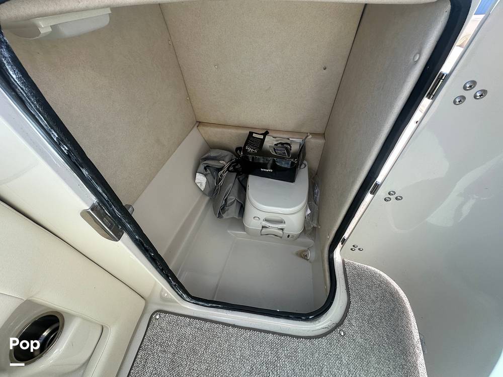 Slide: The Image of Sea Ray 220 Sundeck 2010 - 15217361