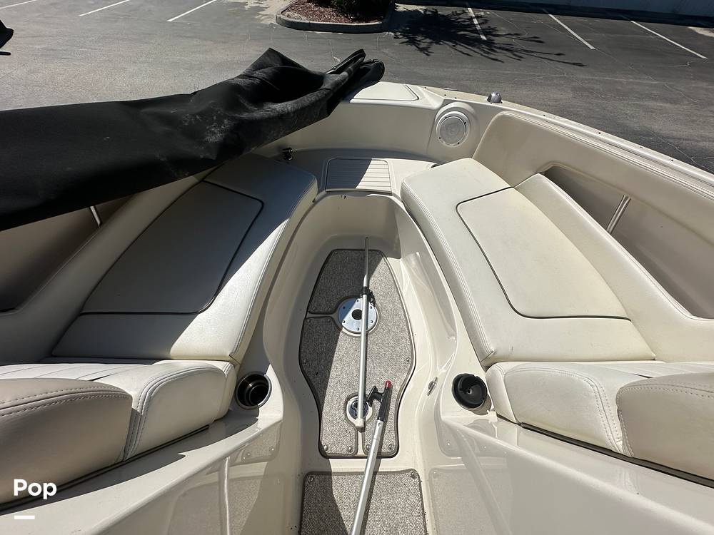 Slide: The Image of Sea Ray 220 Sundeck 2010 - 15217364