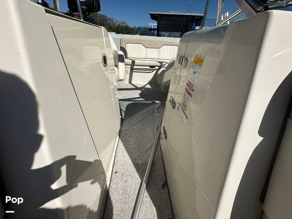 Slide: The Image of Sea Ray 220 Sundeck 2010 - 15217370
