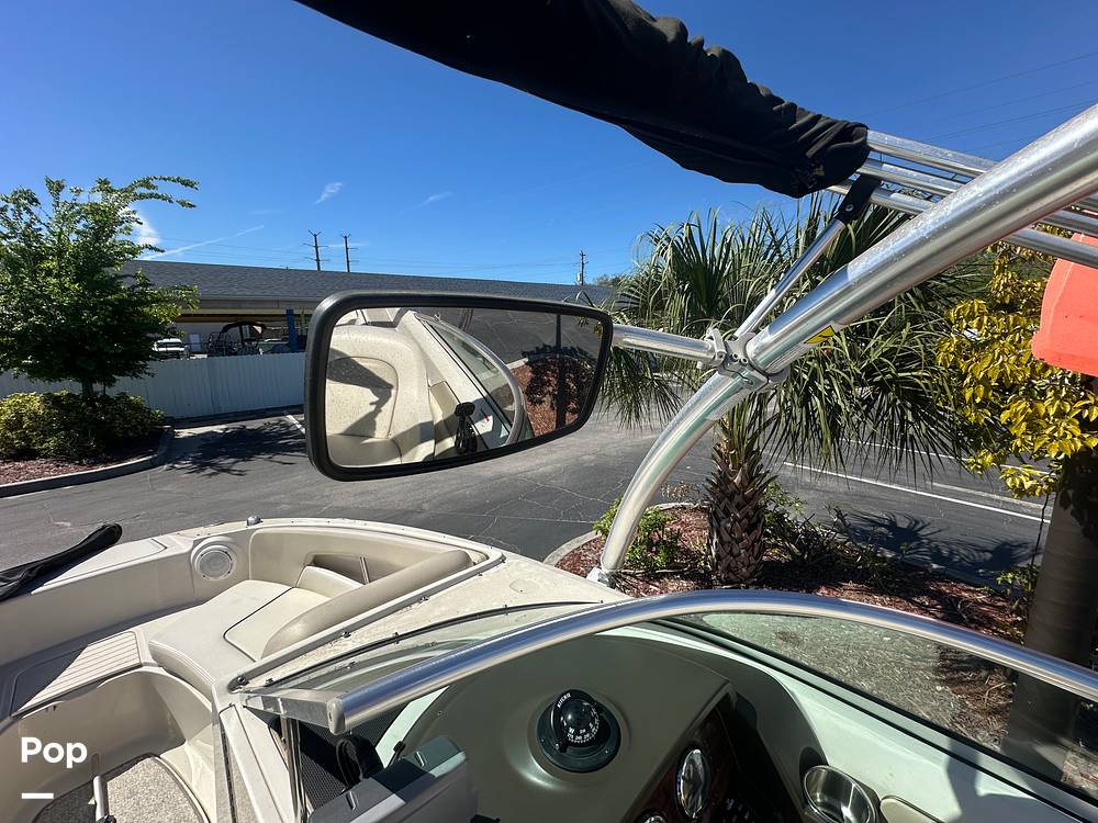 Slide: The Image of Sea Ray 220 Sundeck 2010 - 15217373