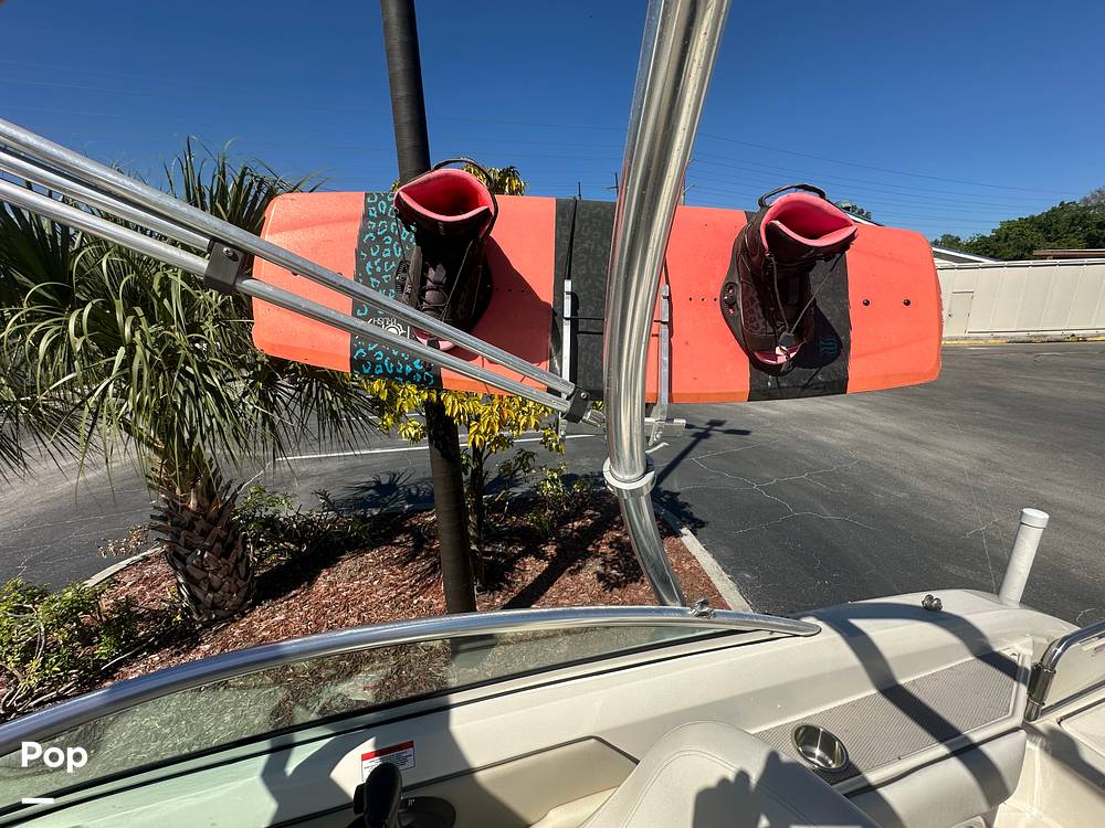 Slide: The Image of Sea Ray 220 Sundeck 2010 - 15217374