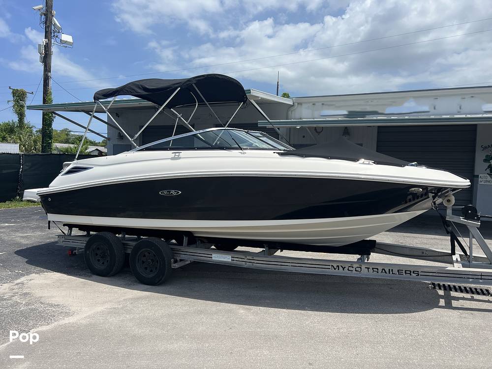 Slide: The Image of Sea Ray 220 Sundeck 2013 - 12777327