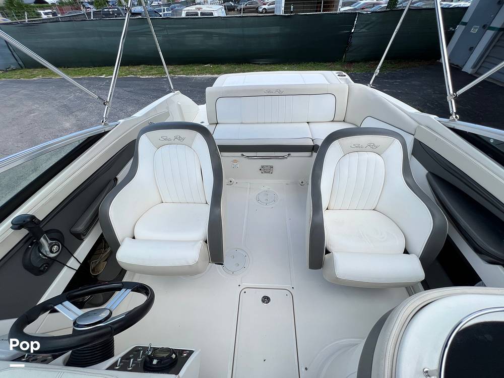 Slide: The Image of Sea Ray 220 Sundeck 2013 - 12777340