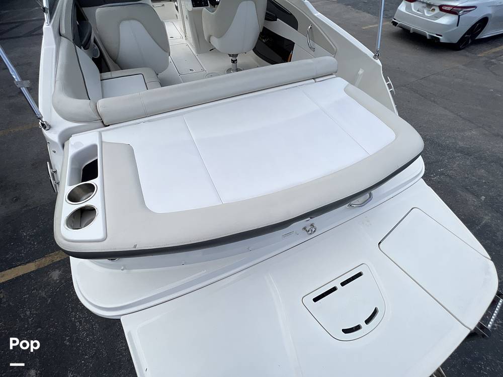 Slide: The Image of Sea Ray 220 Sundeck 2013 - 12777344