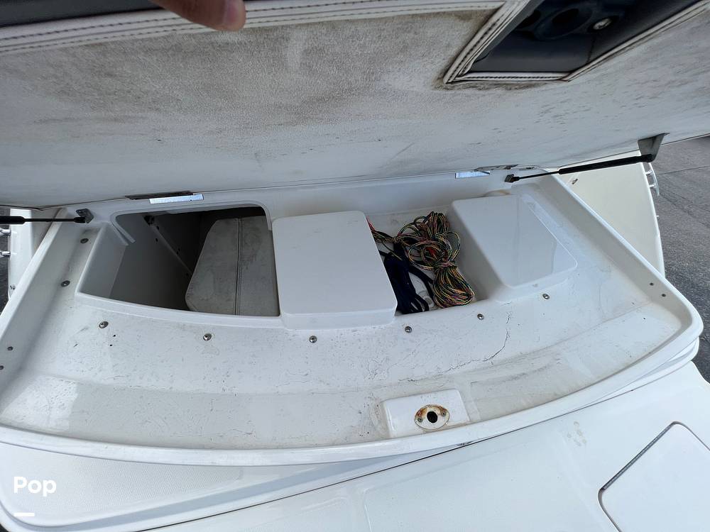 Slide: The Image of Sea Ray 220 Sundeck 2013 - 12777345