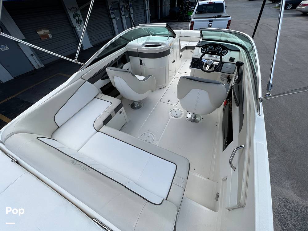 Slide: The Image of Sea Ray 220 Sundeck 2013 - 12777352