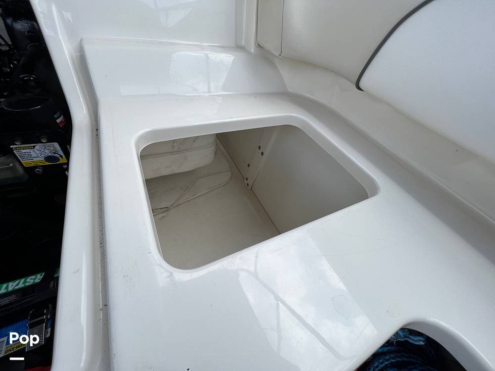 Slide: The Image of Sea Ray 220 Sundeck 2013 - 12777357
