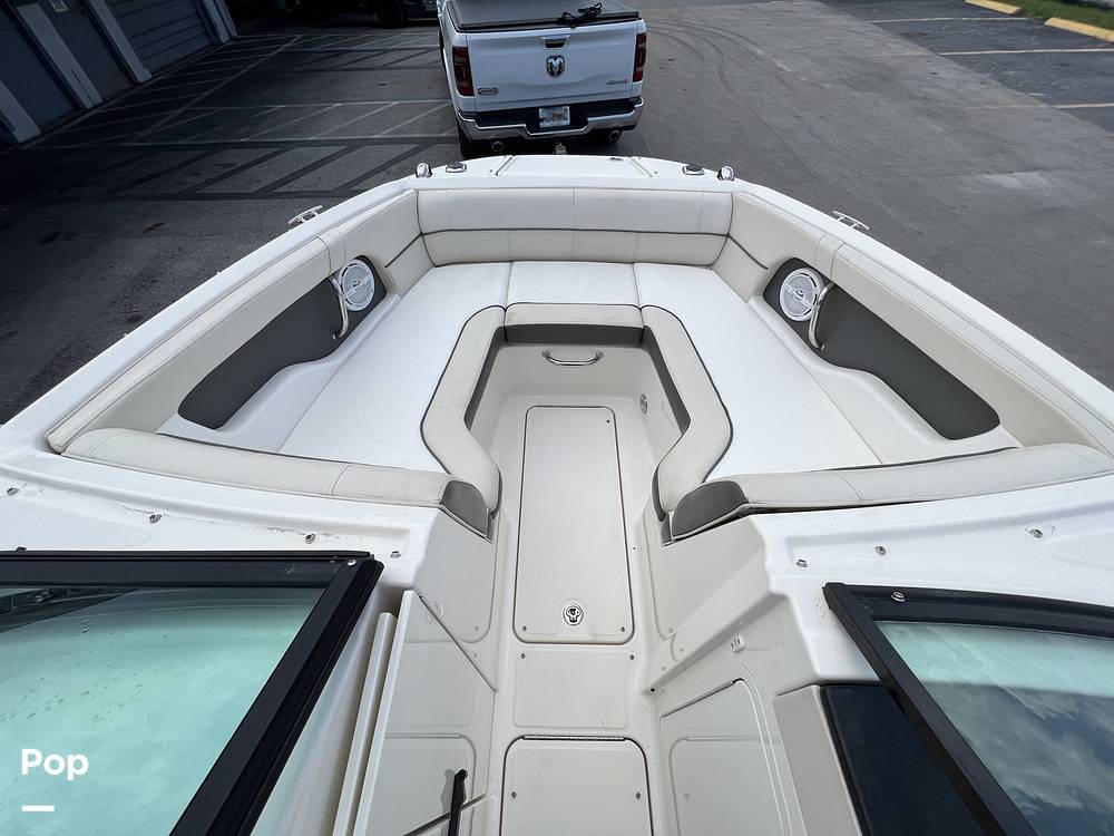 Slide: The Image of Sea Ray 220 Sundeck 2013 - 12777342