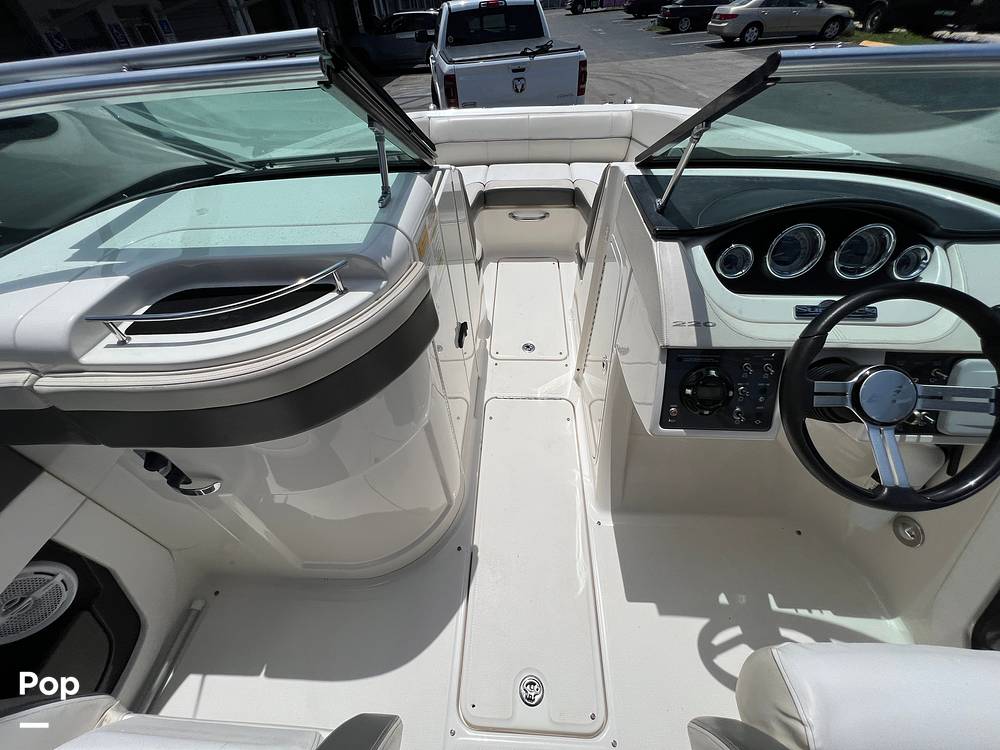 Slide: The Image of Sea Ray 220 Sundeck 2013 - 12777373