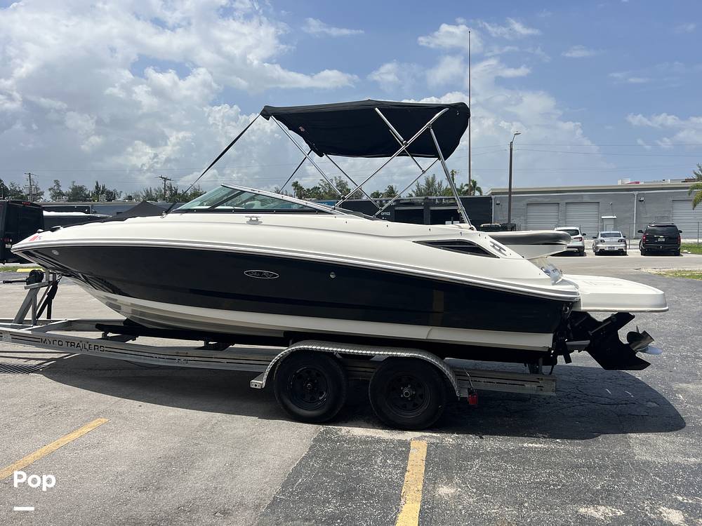 Slide: The Image of Sea Ray 220 Sundeck 2013 - 12777259