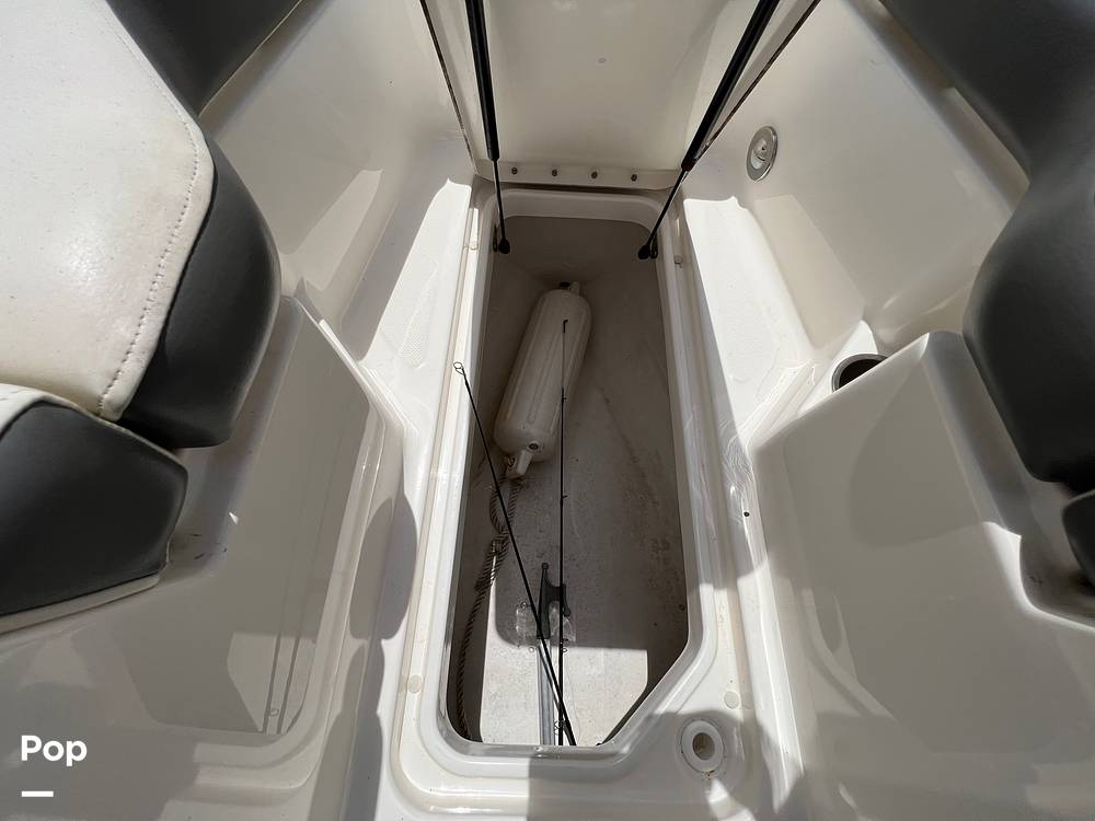 Slide: The Image of Sea Ray 220 Sundeck 2013 - 12777383