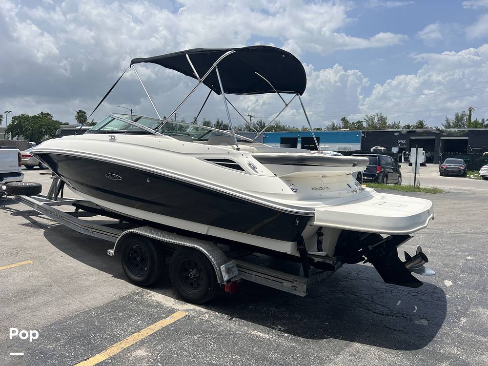 Slide: The Image of Sea Ray 220 Sundeck 2013 - 12777260