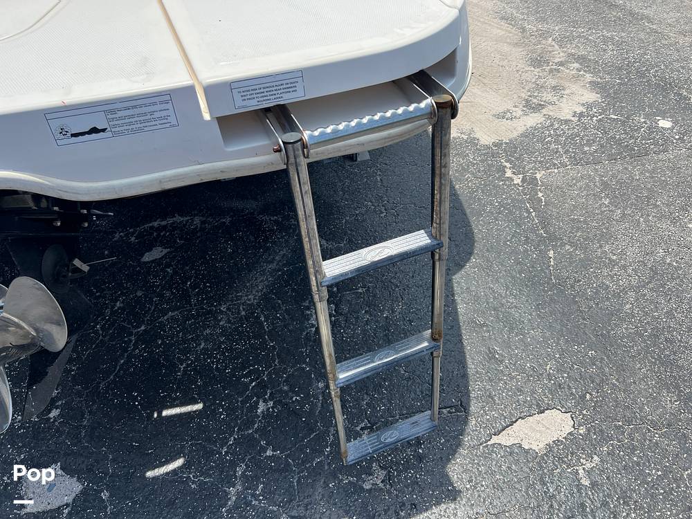 Slide: The Image of Sea Ray 220 Sundeck 2013 - 12777408
