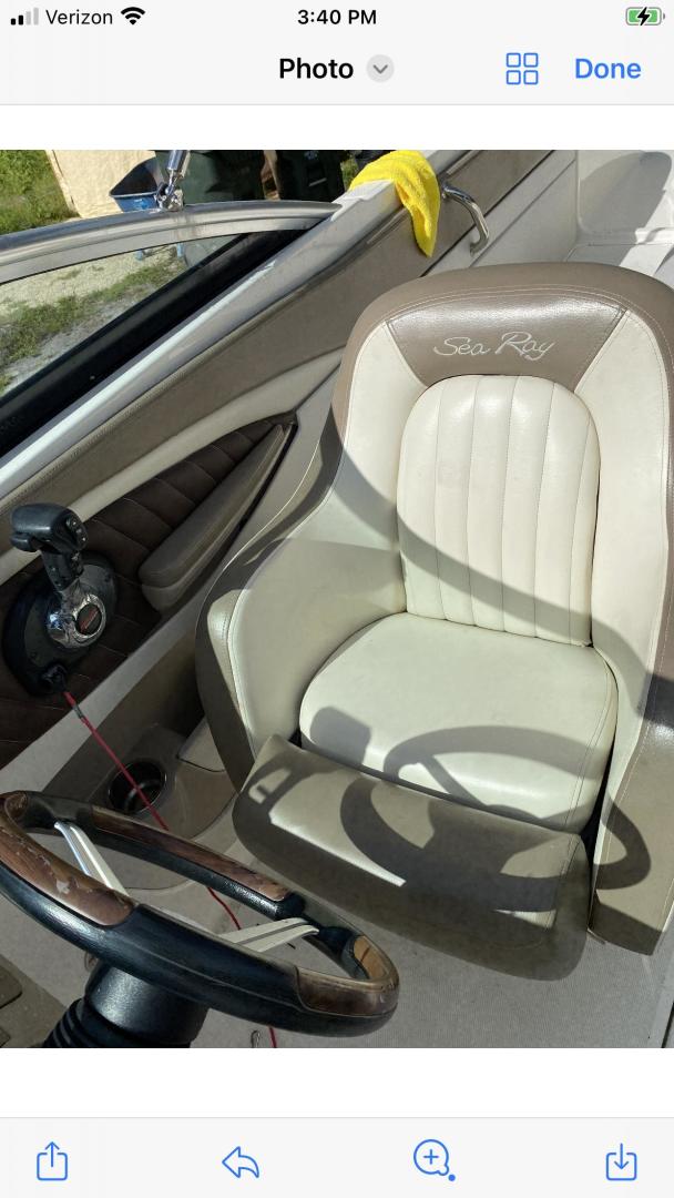 Slide: The Image of Sea Ray 230 2012 - 3707733