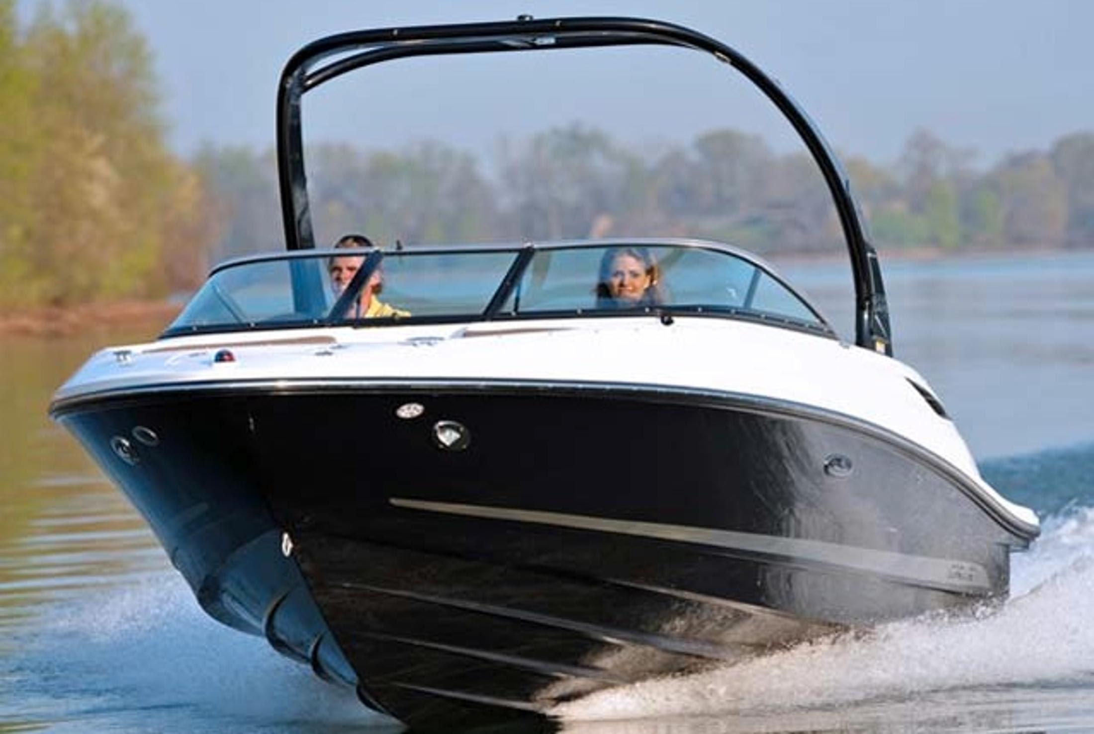 Slide: The Image of Sea Ray 230 SLX 2015 - 1