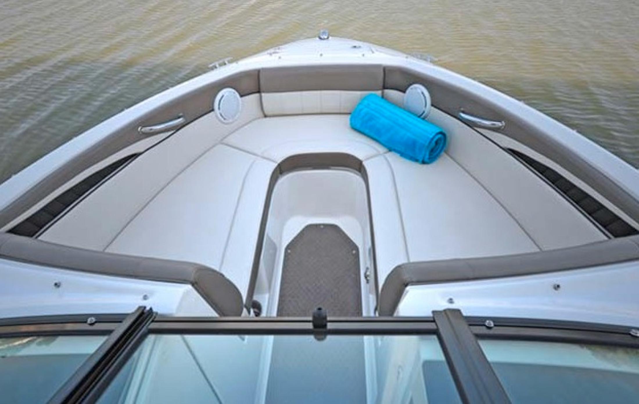 Slide: The Image of Sea Ray 230 SLX 2015 - 3