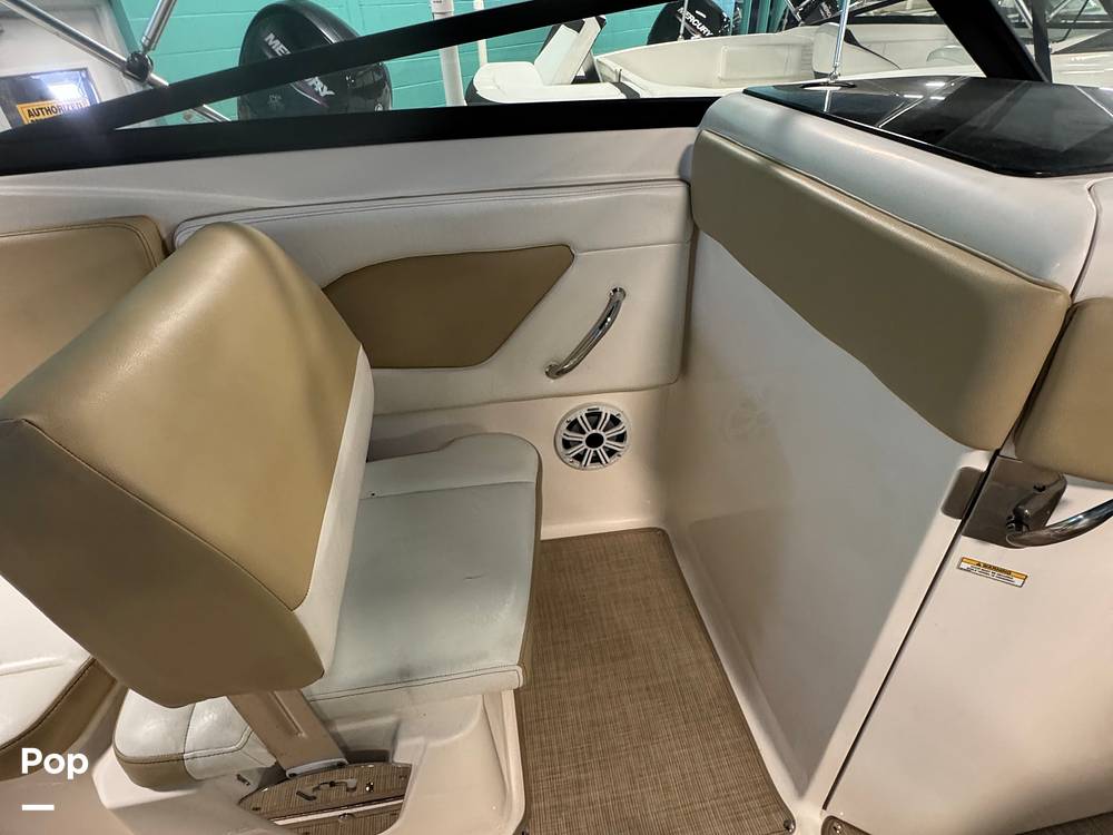 Slide: The Image of Sea Ray 230 SPX 2018 - 14860937