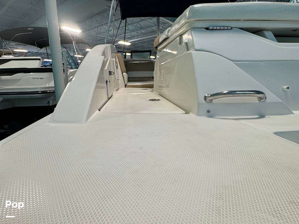 Slide: The Image of Sea Ray 230 SPX 2018 - 14860706
