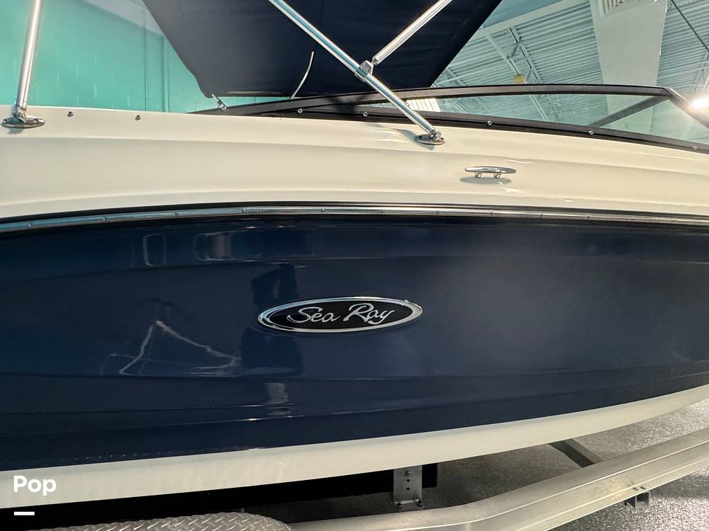 Slide: The Image of Sea Ray 230 SPX 2018 - 14860443