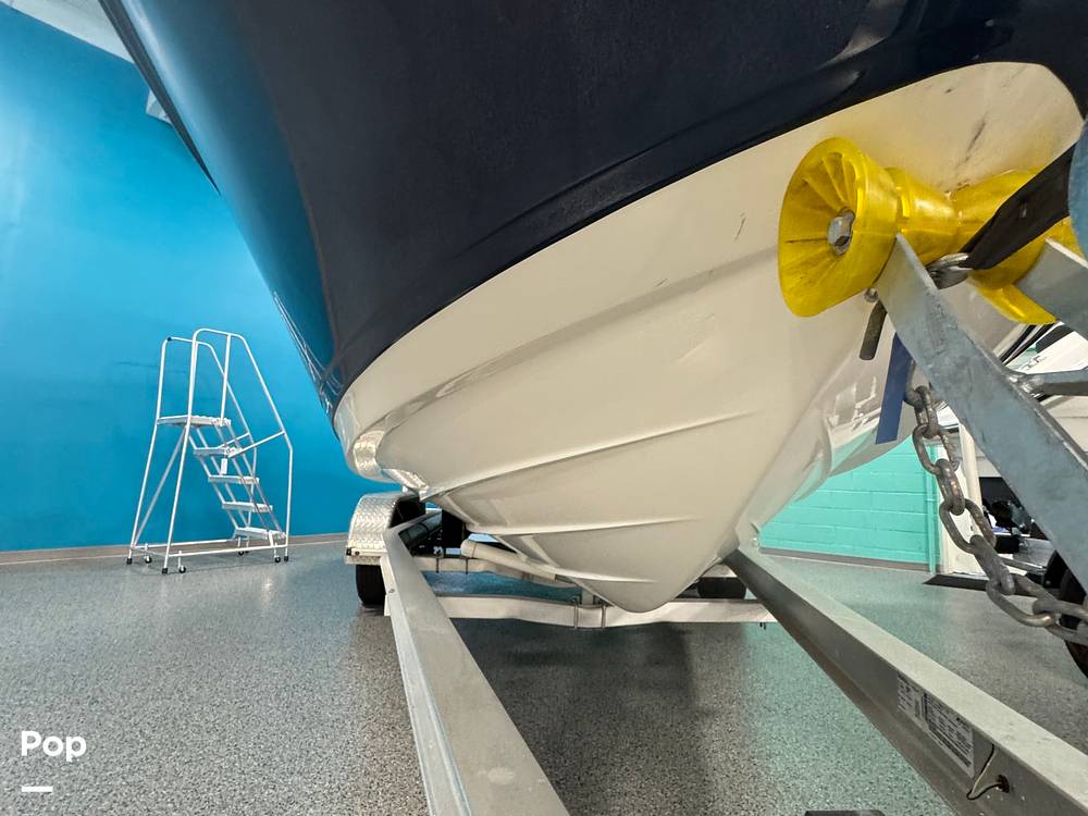 Slide: The Image of Sea Ray 230 SPX 2018 - 14860596