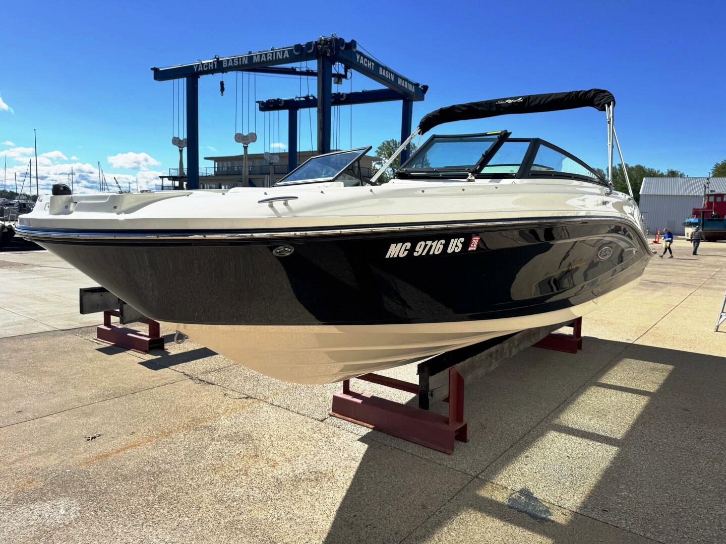 Slide: The Image of Sea Ray 230 SPX 2022 - 5334913