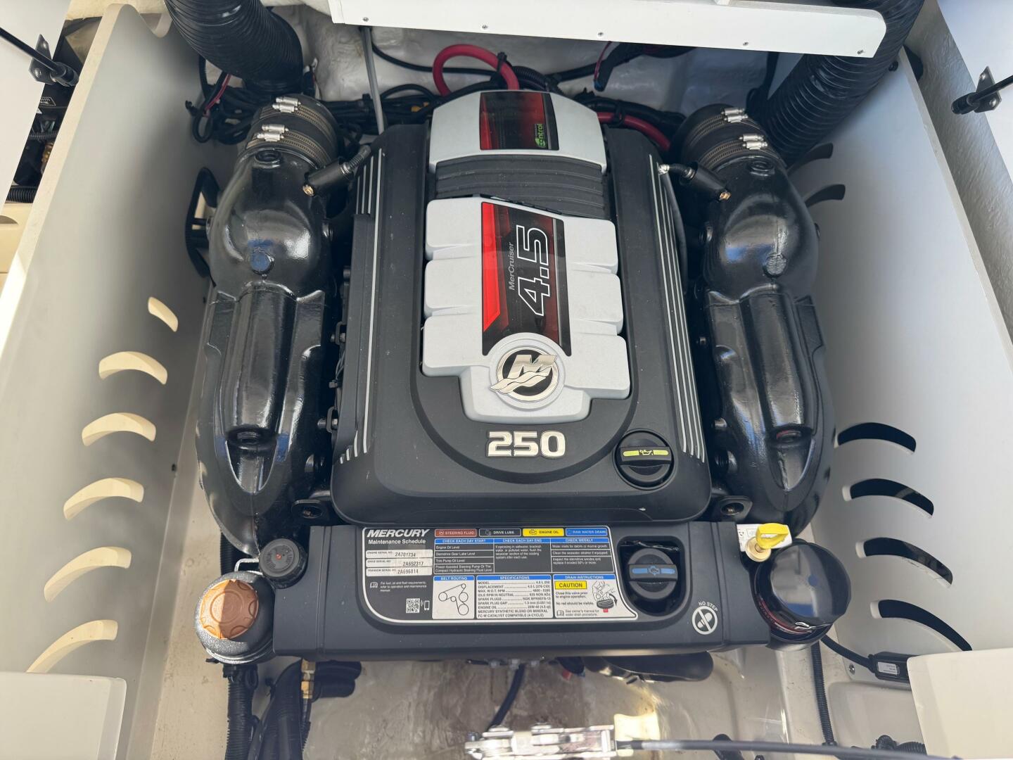 Slide: The Image of Sea Ray 230 SPX 2022 - 5334928