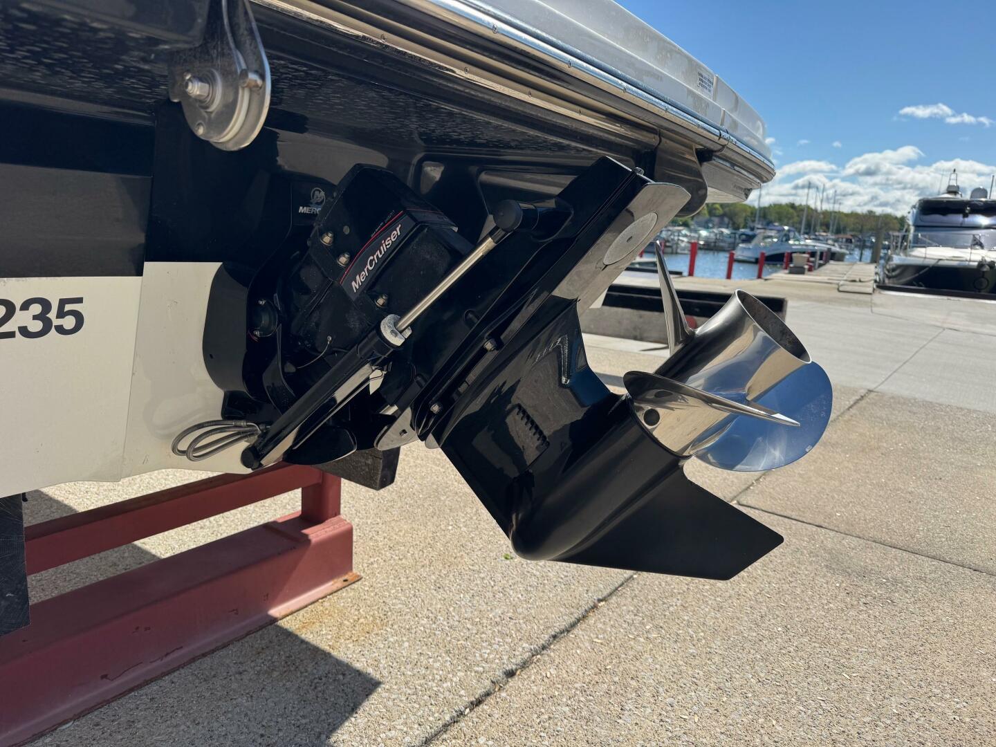 Slide: The Image of Sea Ray 230 SPX 2022 - 5334930