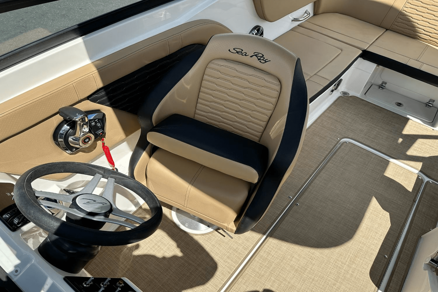 Slide: The Image of Sea Ray 230 SPX-OB 2023 - 28