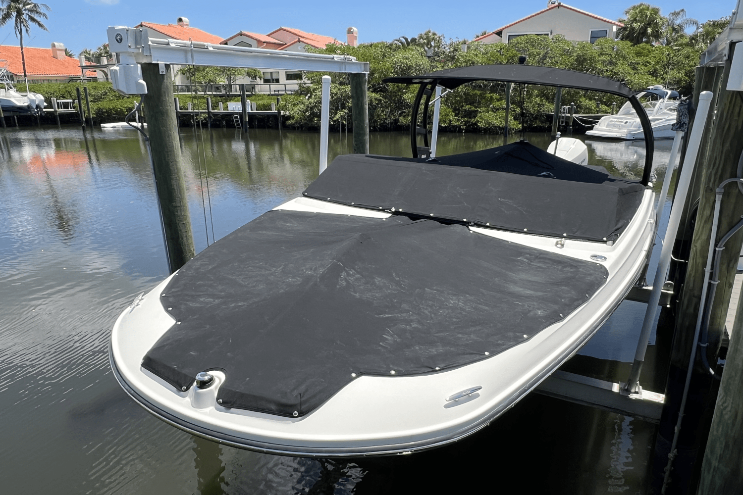 Slide: The Image of Sea Ray 230 SPX-OB 2023 - 91
