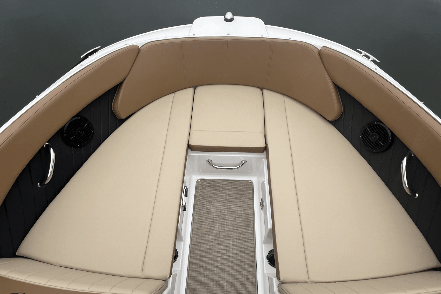 Slide: The Image of Sea Ray 230 SPX OUTBOARD 2018 - 17