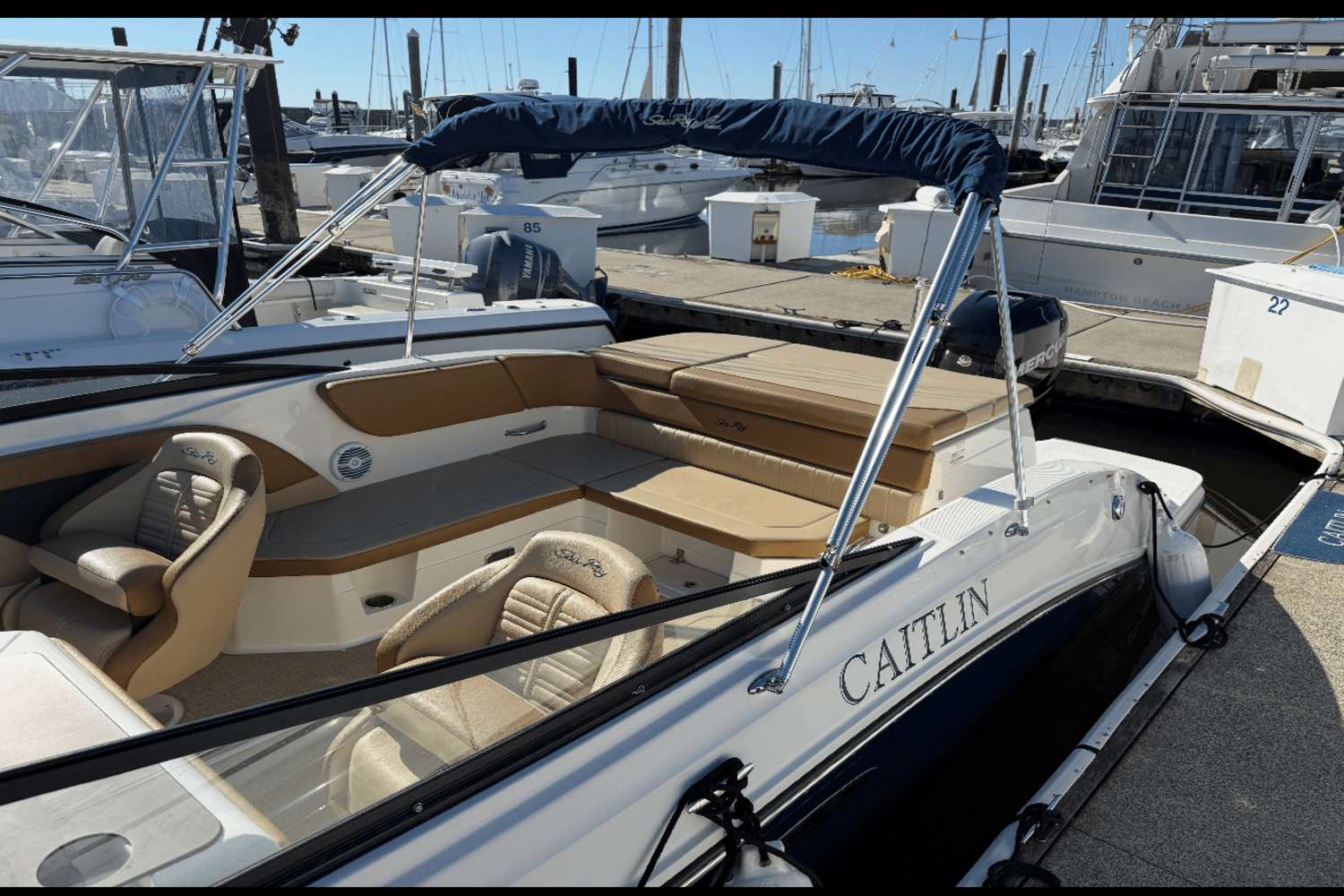 Slide: The Image of Sea Ray 230 SPX OUTBOARD 2018 - 32