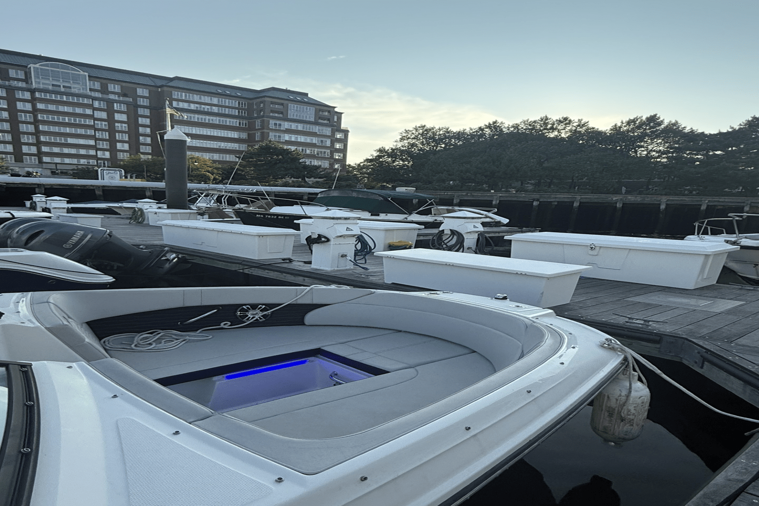 Slide: The Image of Sea Ray 230 SPX OUTBOARD 2021 - 11