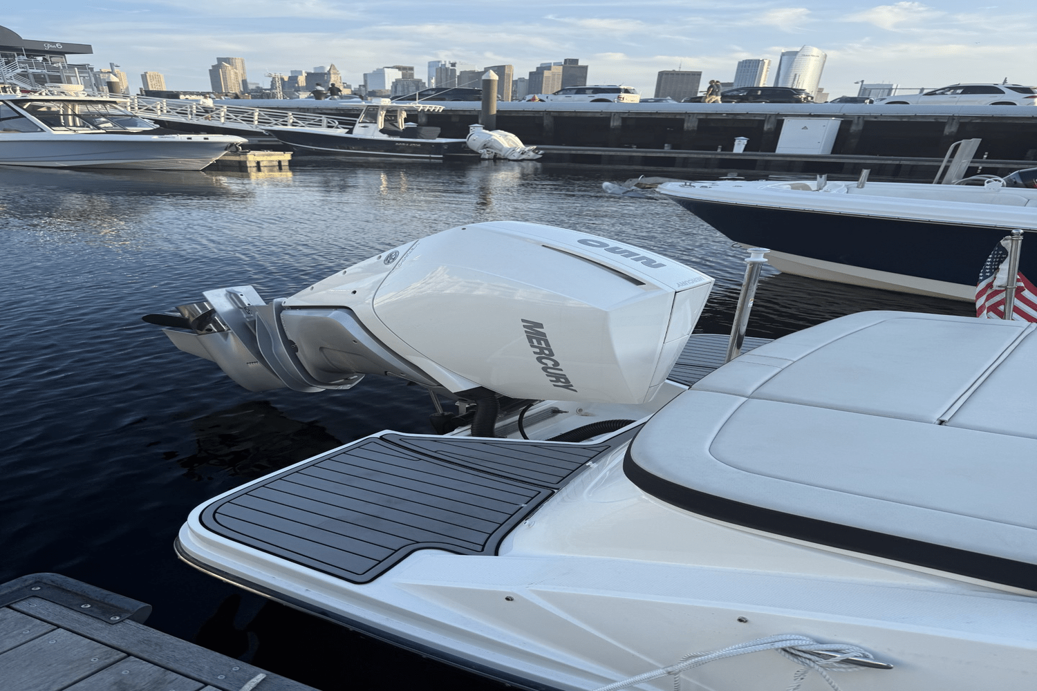 Slide: The Image of Sea Ray 230 SPX OUTBOARD 2021 - 4