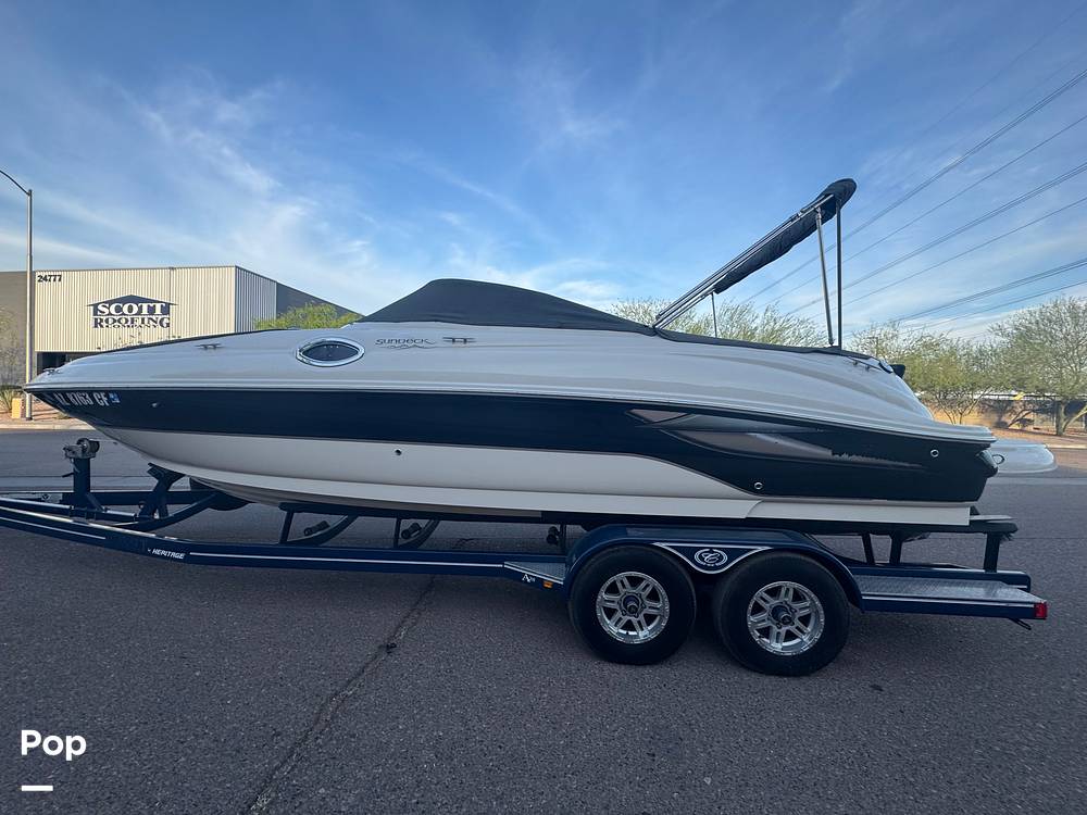 Slide: The Image of Sea Ray 24 2004 - 15286506